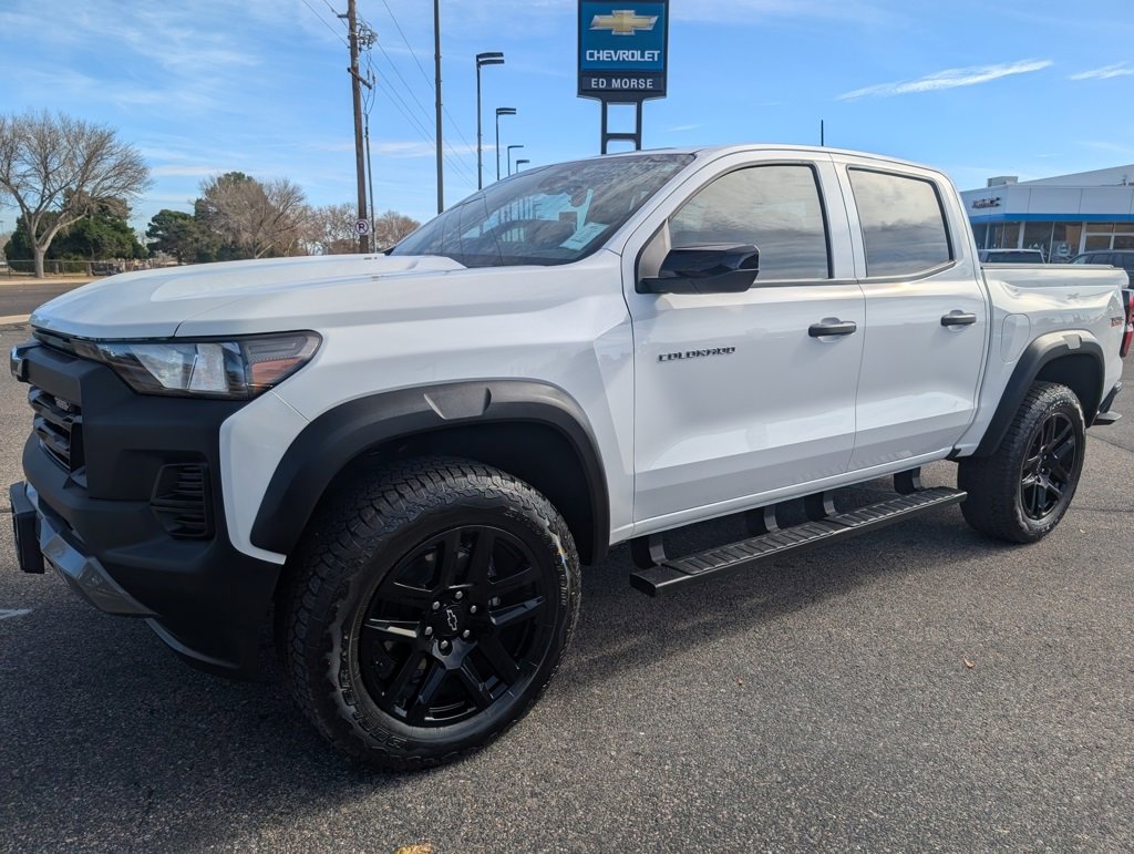 Certified 2024 Chevrolet Colorado Trail Boss w/ Advanced Trailering Package image 1