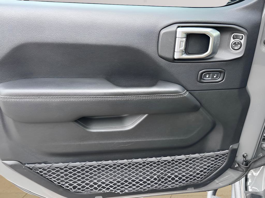 Used 2018 Jeep Wrangler Unlimited Rubicon image 11