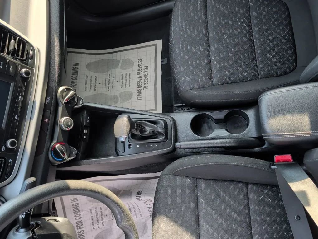 Used 2018 Kia Rio S image 24