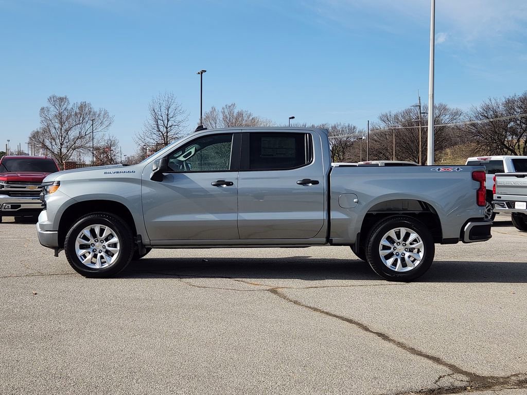 New 2026 Chevrolet Silverado 1500 Custom image 4
