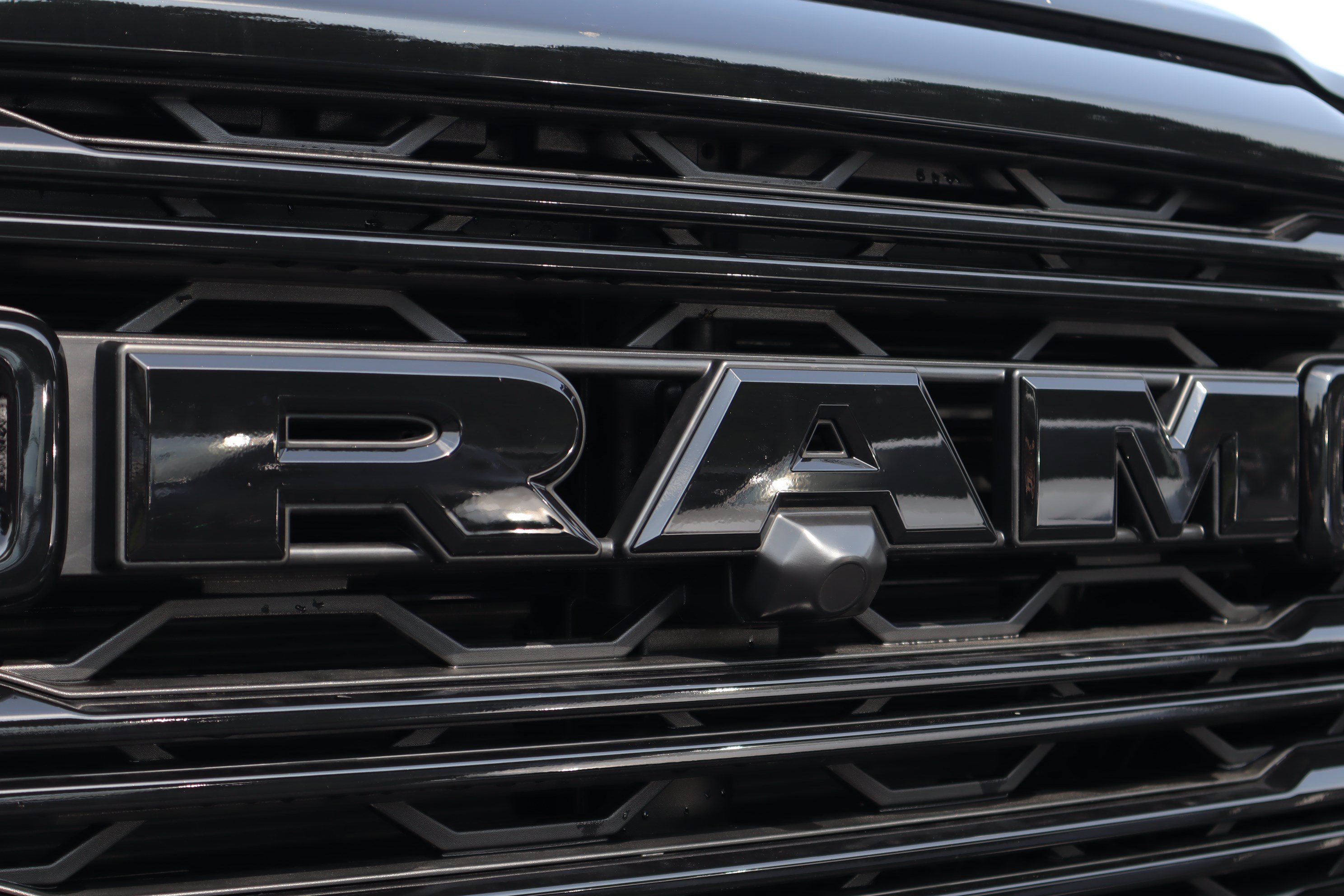Used 2026 RAM 3500 Laramie AWD/4WD image 33