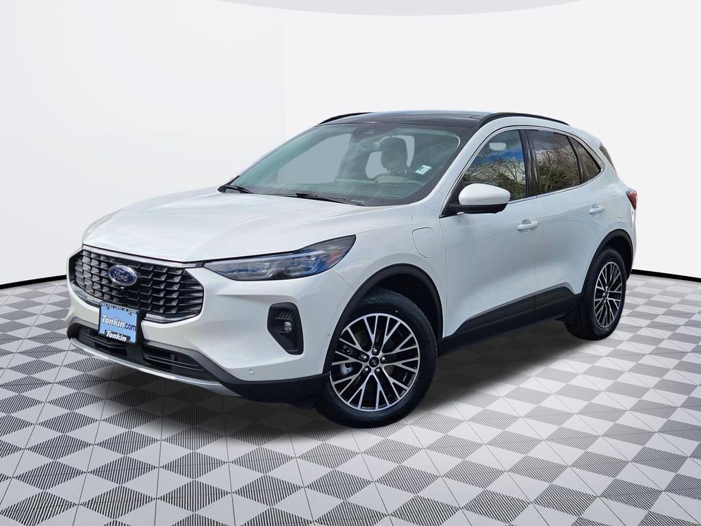 Used 2023 Ford Escape SE w/ PHEV Premium Package image 2