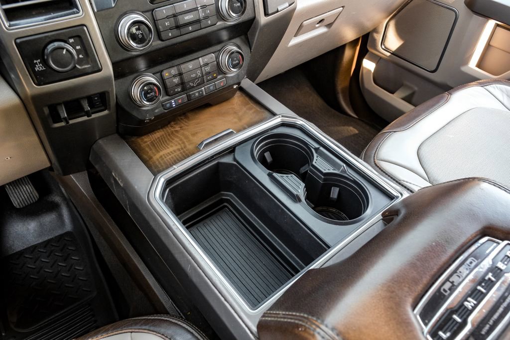 Used 2019 Ford F350 Limited image 26