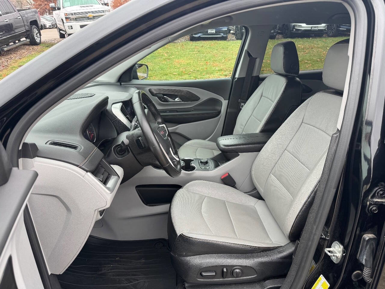 Used 2020 GMC Terrain SLT w/ Preferred Package image 11