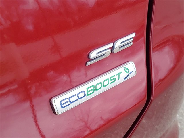 Used 2017 Ford Fusion SE w/ Fusion SE Technology Package image 11
