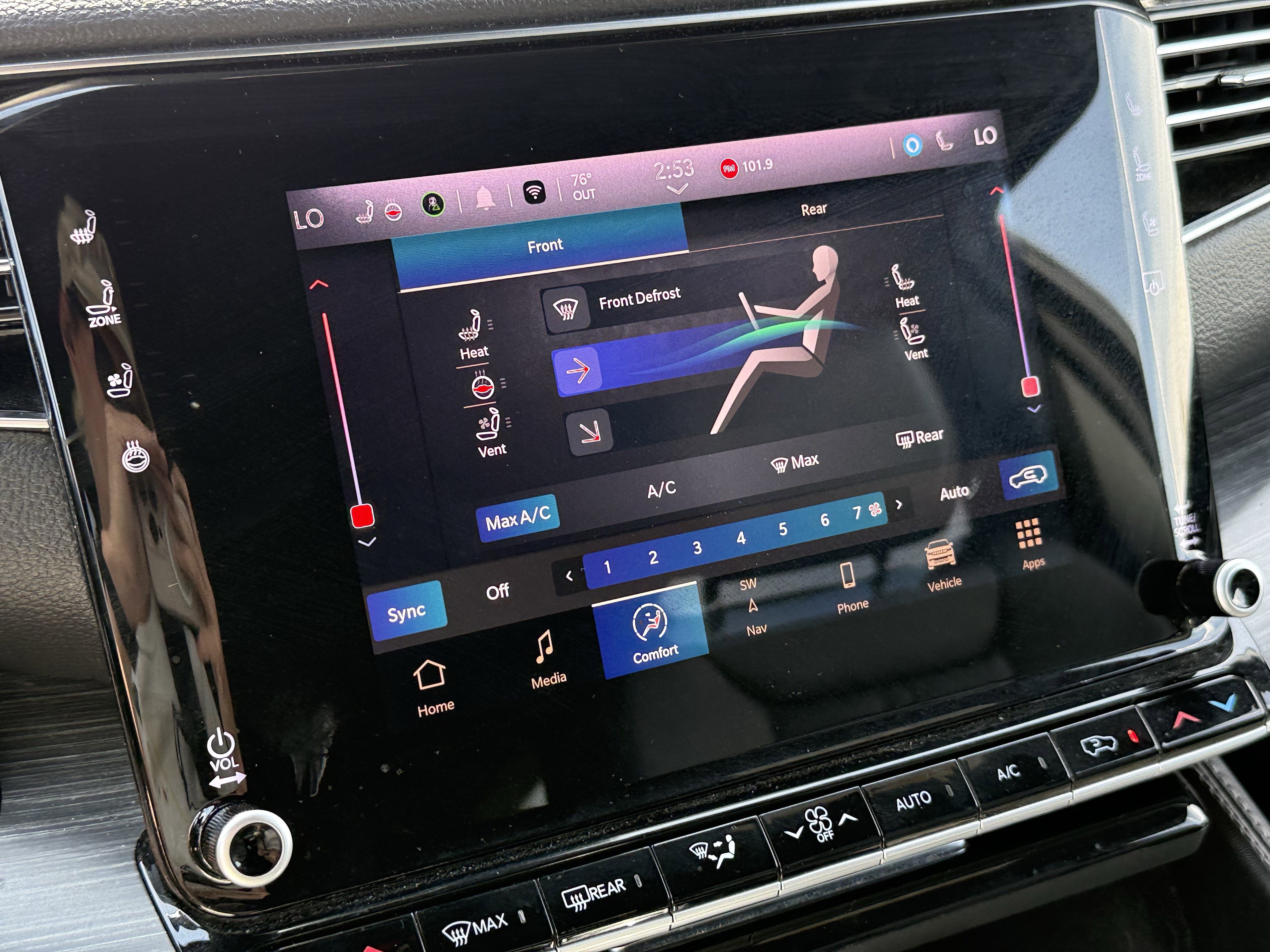 Used 2024 Jeep Wagoneer L Series II w/ Flexible Seating Group image 20