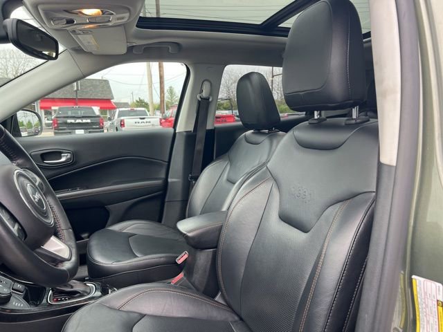 Used 2018 Jeep Compass Limited w/ Navigation Group AWD/4WD image 4