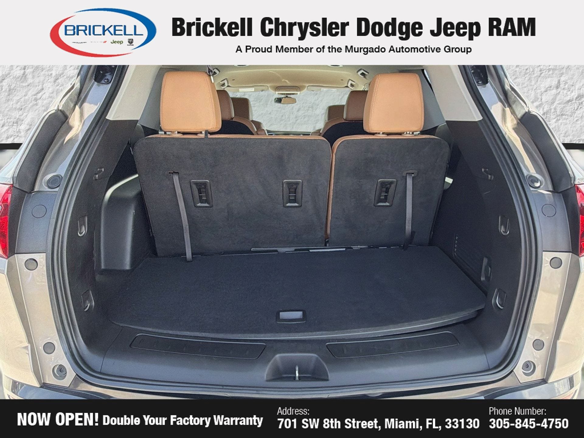 Used 2020 Buick Enclave Essence w/ LPO, Hit The Road Package FWD image 12