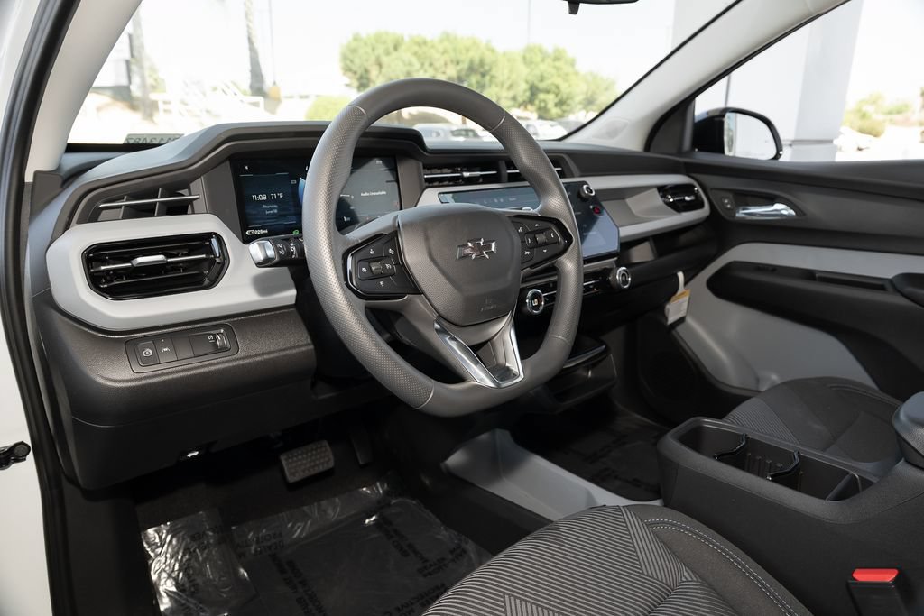 New 2027 Chevrolet Bolt LT FWD image 15