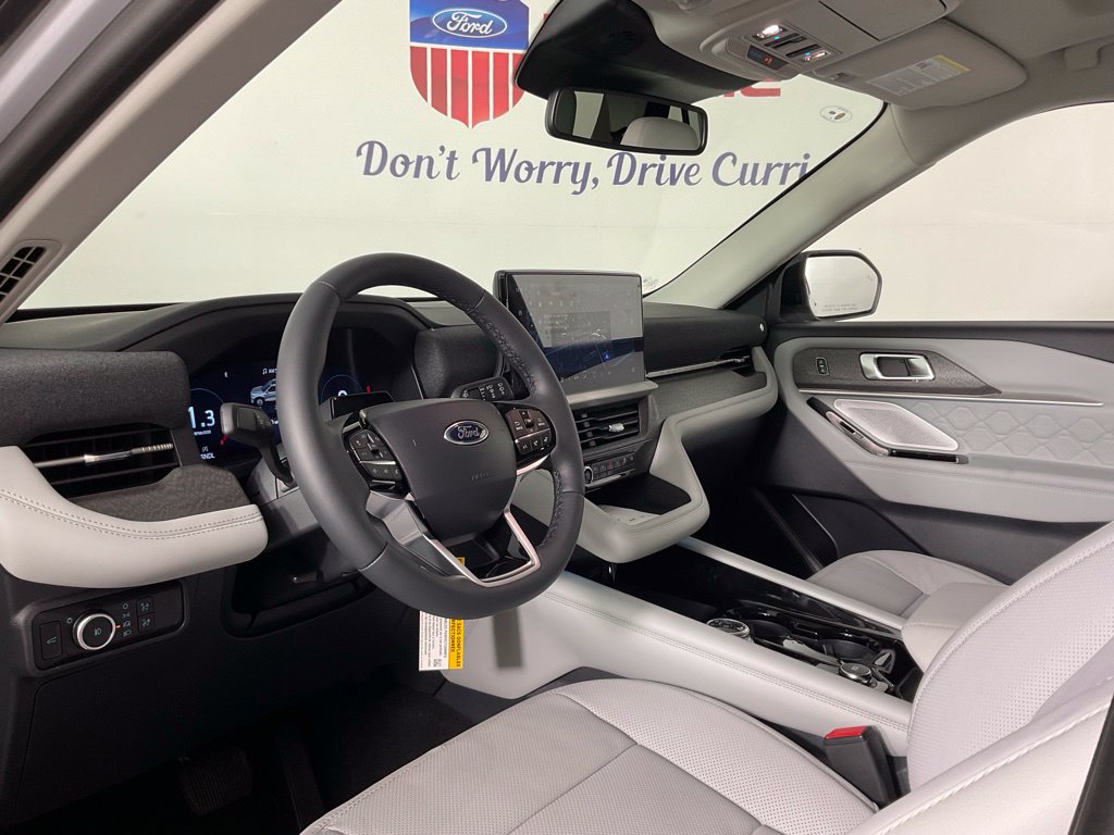 New 2026 Ford Explorer Platinum w/ LUX Leather Package AWD/4WD image 13