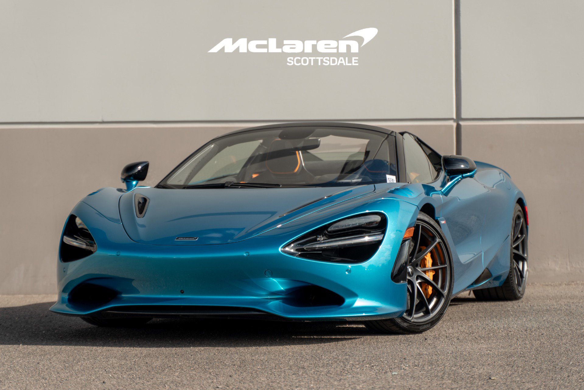 Used 2024 McLaren 750S Spider image 2