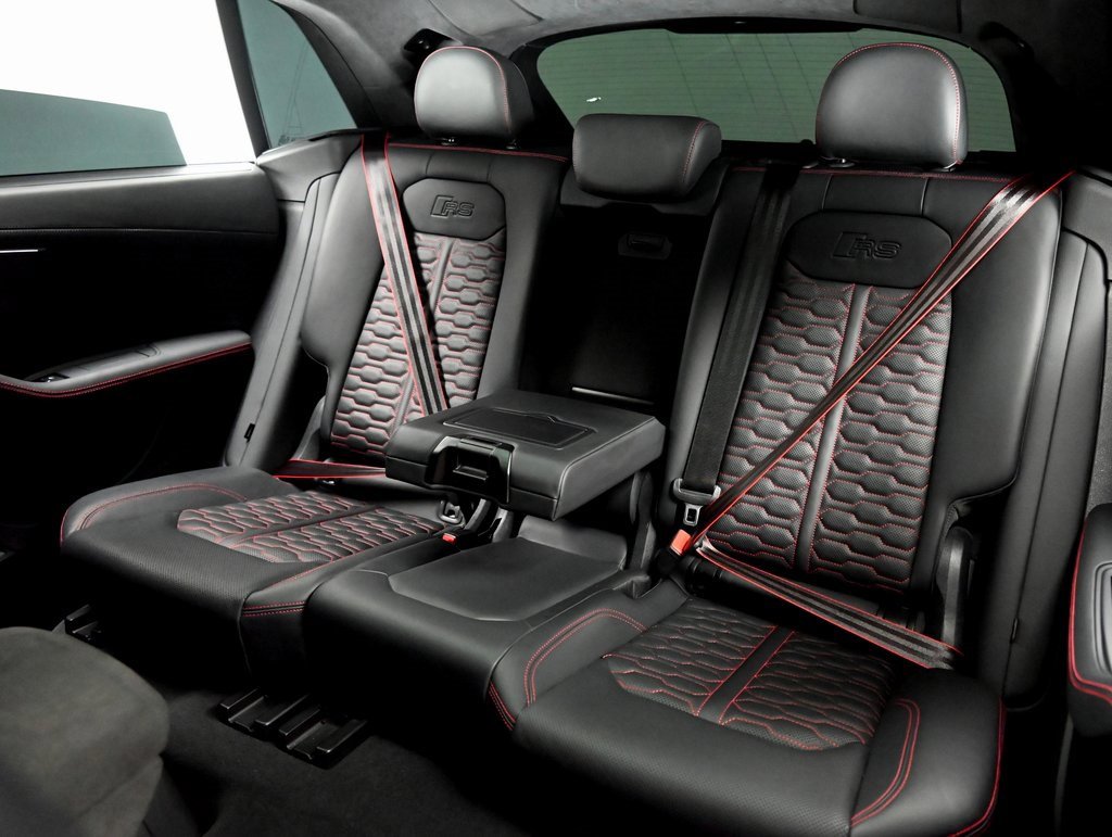 Used 2023 Audi RS Q8 4.0T image 12