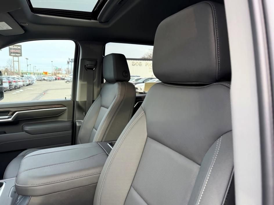 New 2026 GMC Sierra 2500 SLT w/ SLT Premium Package image 10