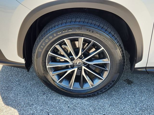 Used 2024 Lexus NX 250 FWD w/ Towing Package (2000 Lbs) image 7