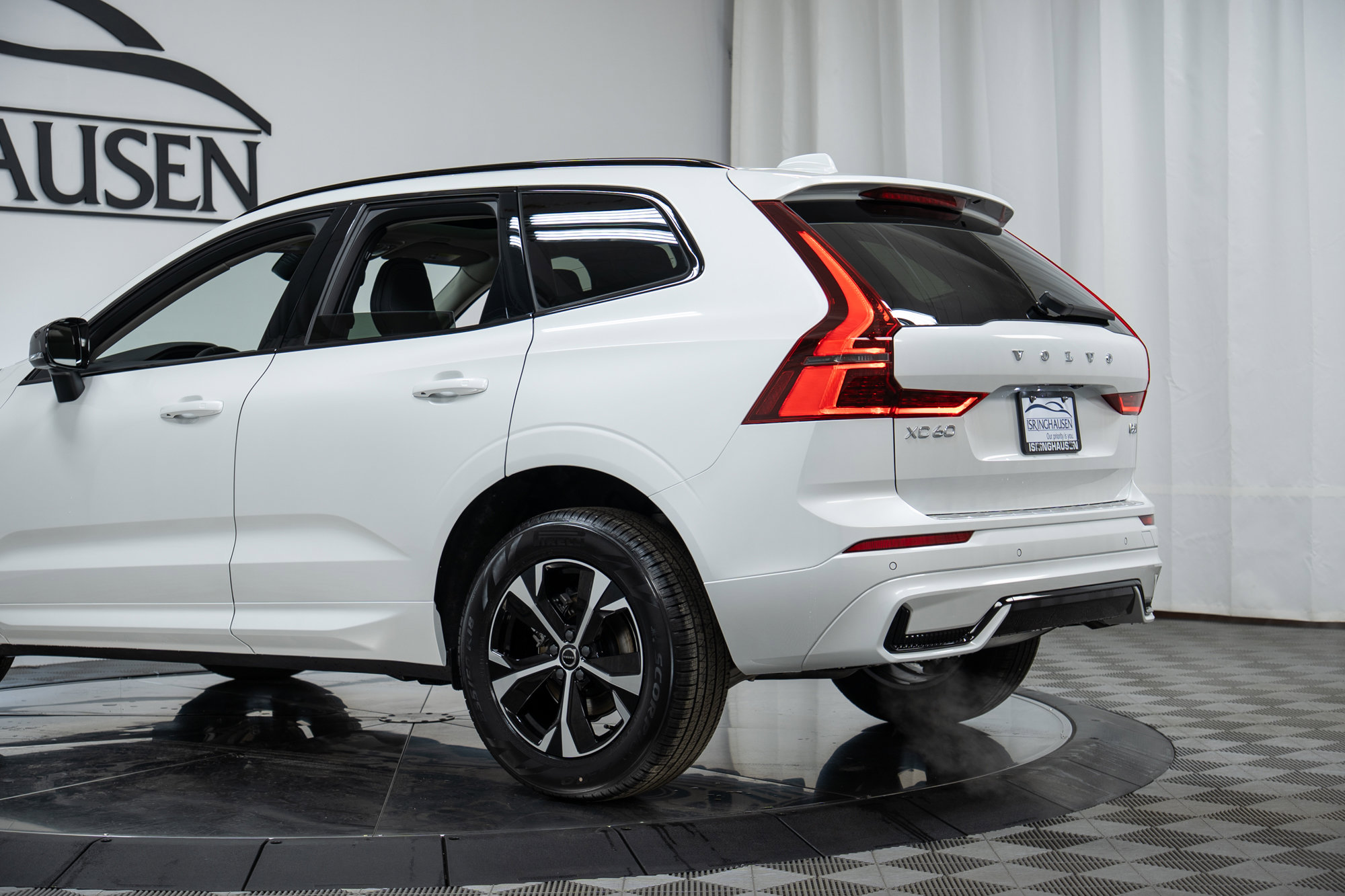 New 2026 Volvo XC60 B5 Core w/ Climate Package image 29