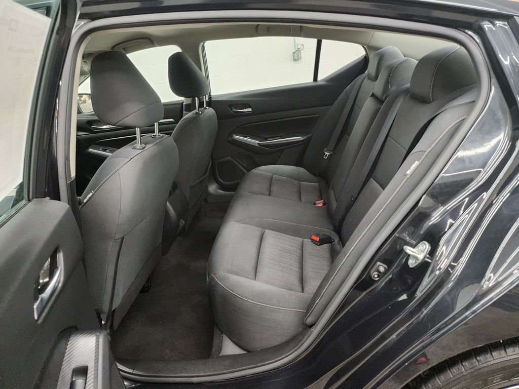 Used 2022 Nissan Altima 2.5 SV FWD image 22