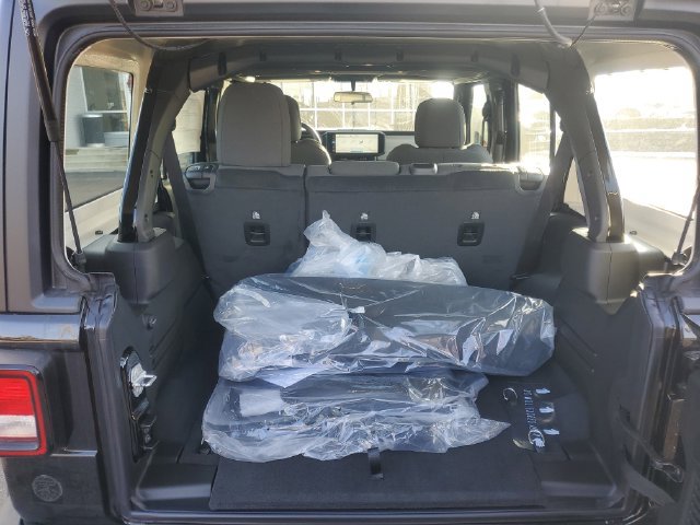 New 2026 Jeep Wrangler Unlimited Sport AWD/4WD image 9