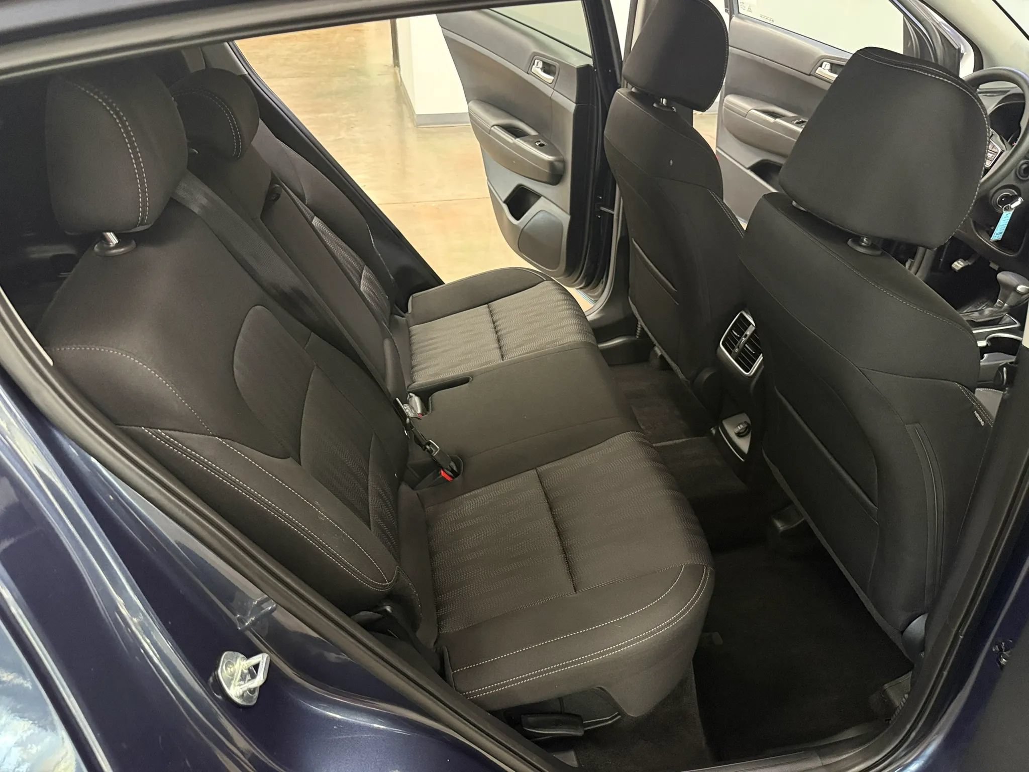 Used 2021 Kia Sportage LX FWD image 12