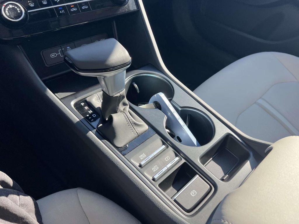 Certified 2025 Hyundai Sonata SE FWD image 30