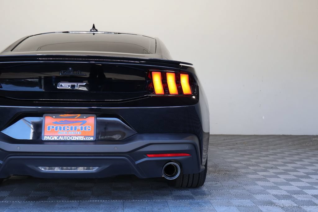 Used 2024 Ford Mustang GT RWD image 13