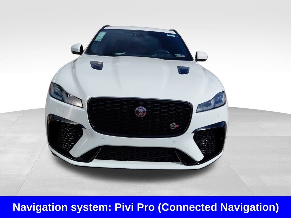 Used 2022 Jaguar F-PACE SVR image 3