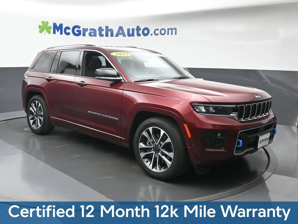 Used 2023 Jeep Grand Cherokee Overland w/ Luxury Tech Group IV AWD/4WD image 2