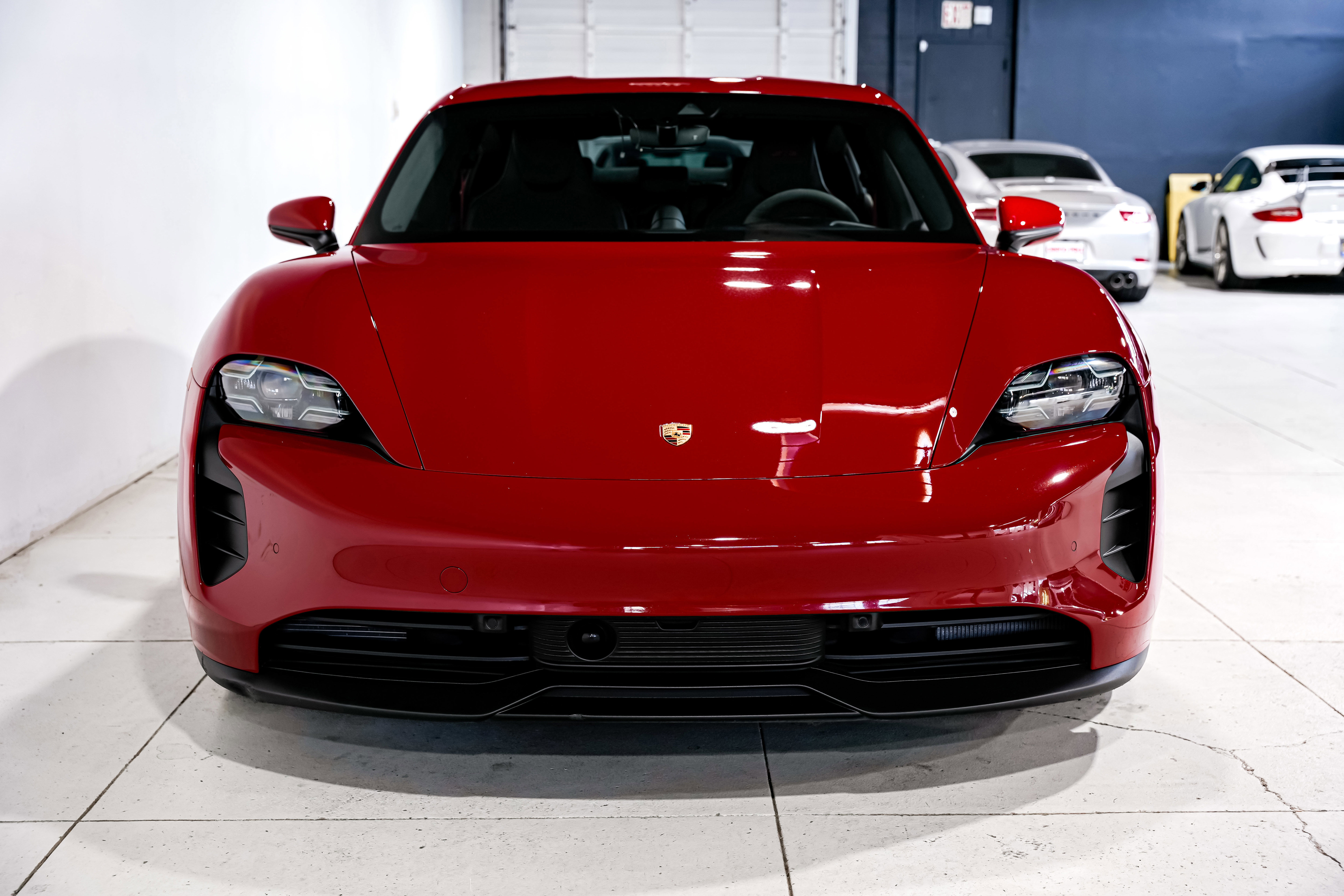 Used 2023 Porsche Taycan GTS image 5