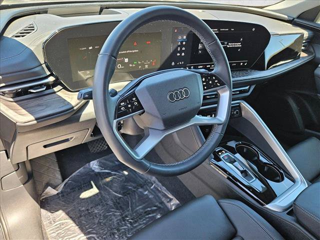 Certified 2025 Audi Q5 Premium w/ Premium Plus AWD/4WD image 10