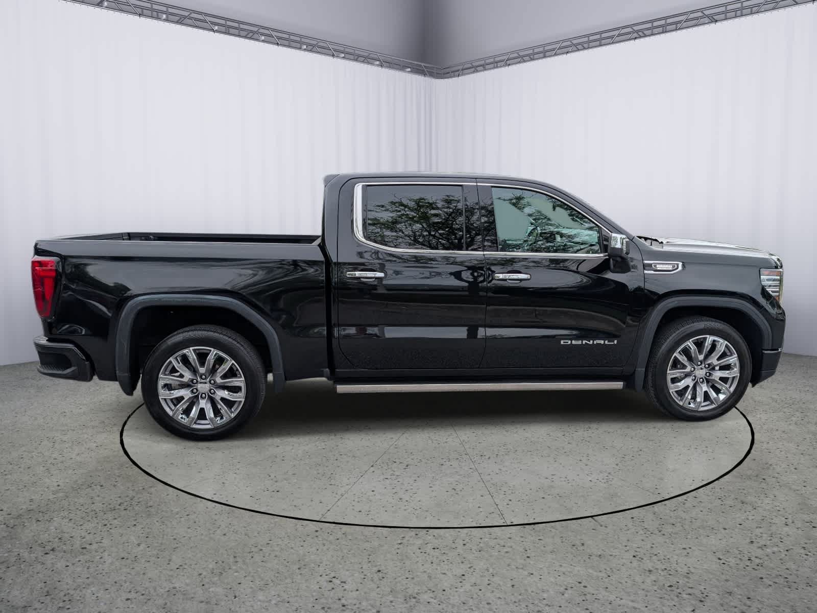 Certified 2024 GMC Sierra 1500 Denali w/ Denali Reserve Package AWD/4WD image 2