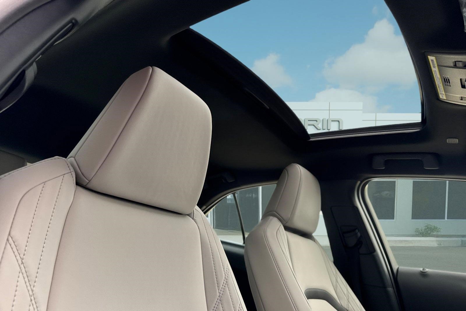 New 2026 Lexus UX 300h FWD image 15