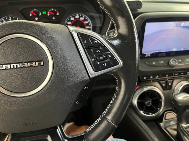 Used 2019 Chevrolet Camaro LT w/ Technology Package RWD image 21