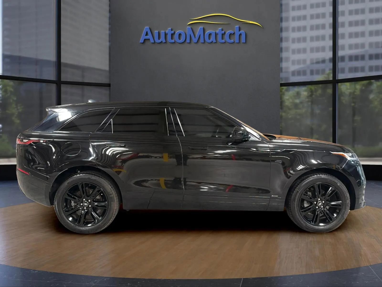 Used 2020 Land Rover Range Rover Velar R-Dynamic S AWD/4WD image 12