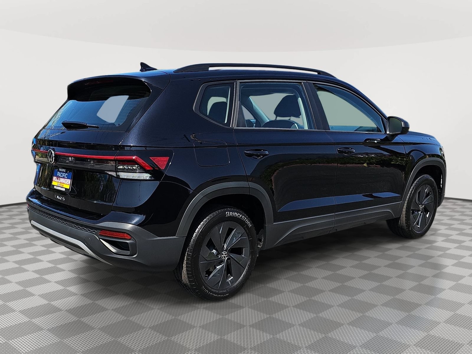 Used 2026 Volkswagen Taos S FWD image 5