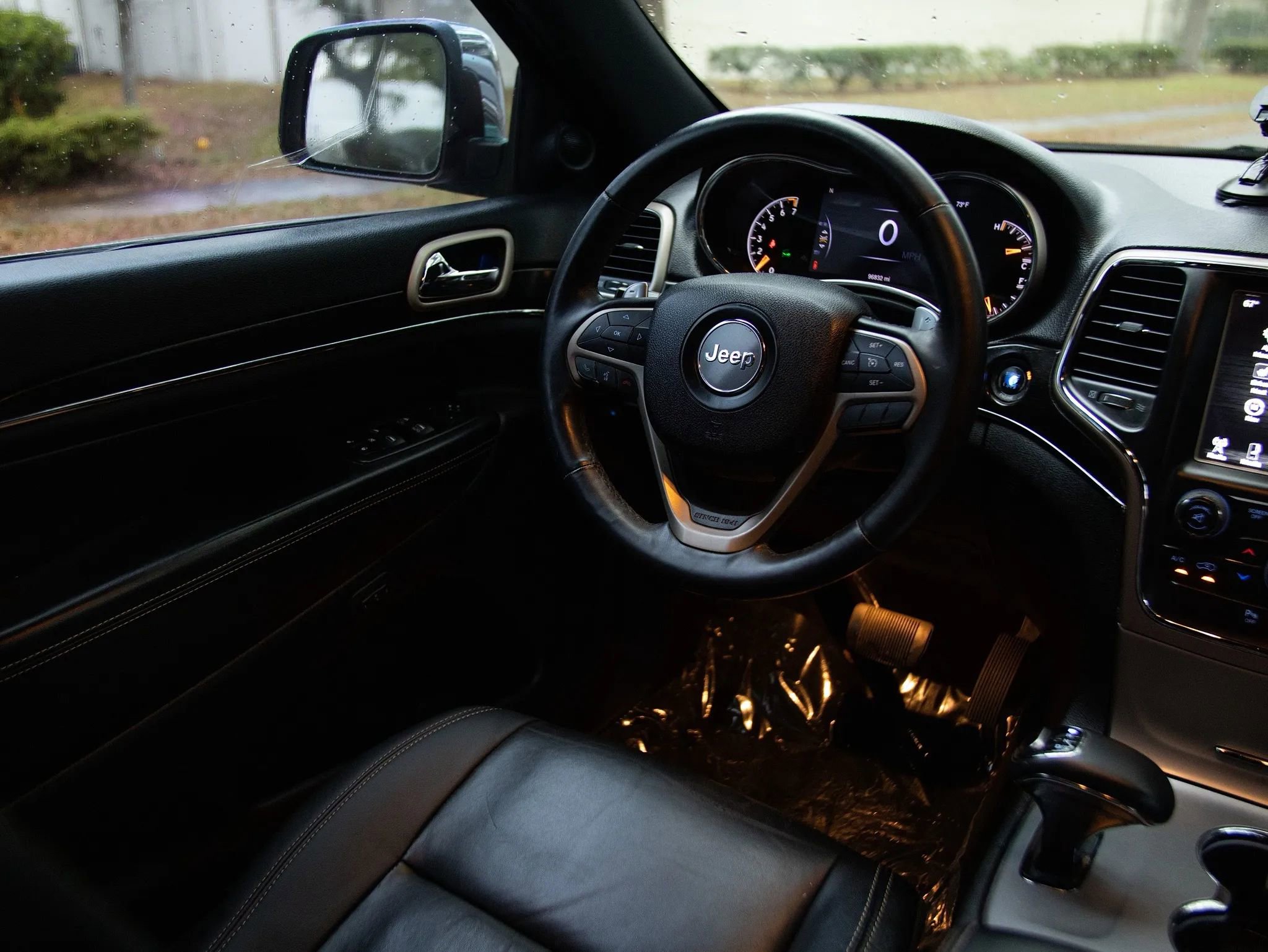 Used 2014 Jeep Grand Cherokee Limited image 36