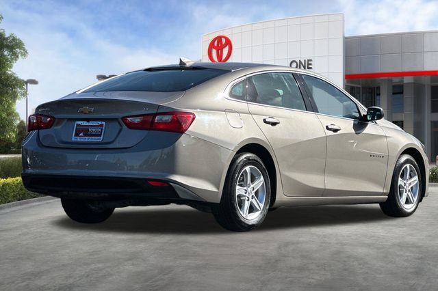 Used 2023 Chevrolet Malibu LT FWD image 4