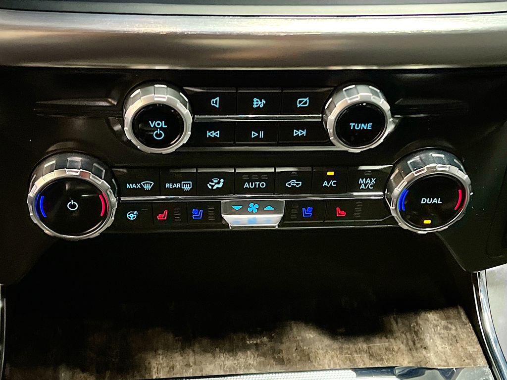 Used 2022 Ford F150 Lariat w/ Equipment Group 502A High image 16