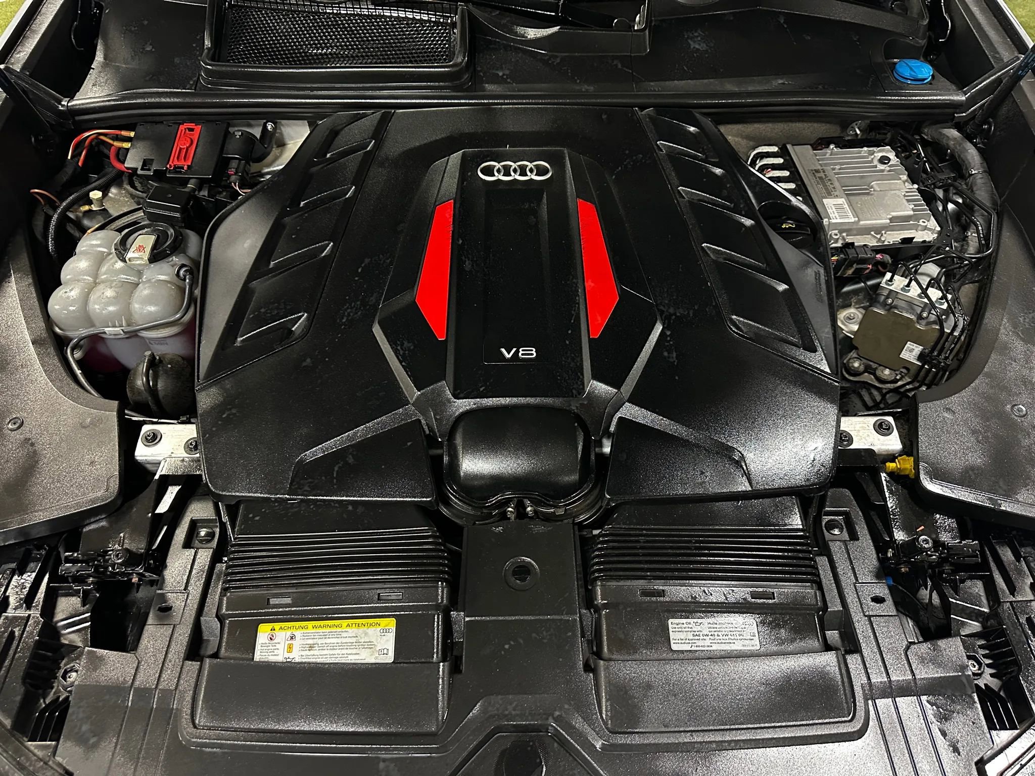 Used 2020 Audi SQ8 Prestige w/ Prestige Package image 27