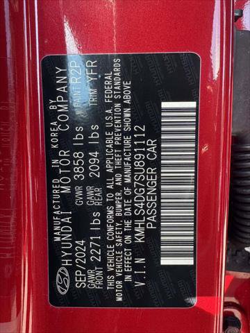 Certified 2025 Hyundai Elantra SEL image 16