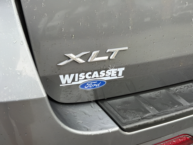 Used 2023 Ford Explorer XLT w/ Equipment Group 202A AWD/4WD image 18