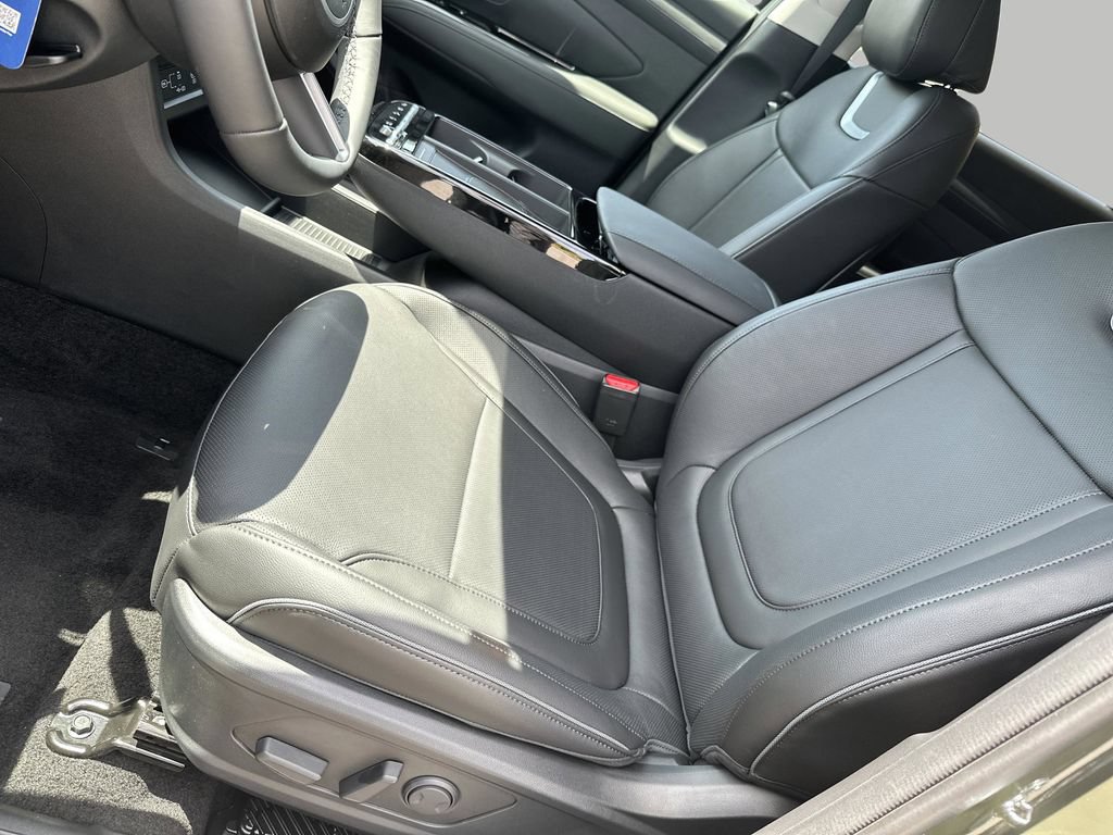 New 2026 Hyundai Tucson Limited FWD image 9