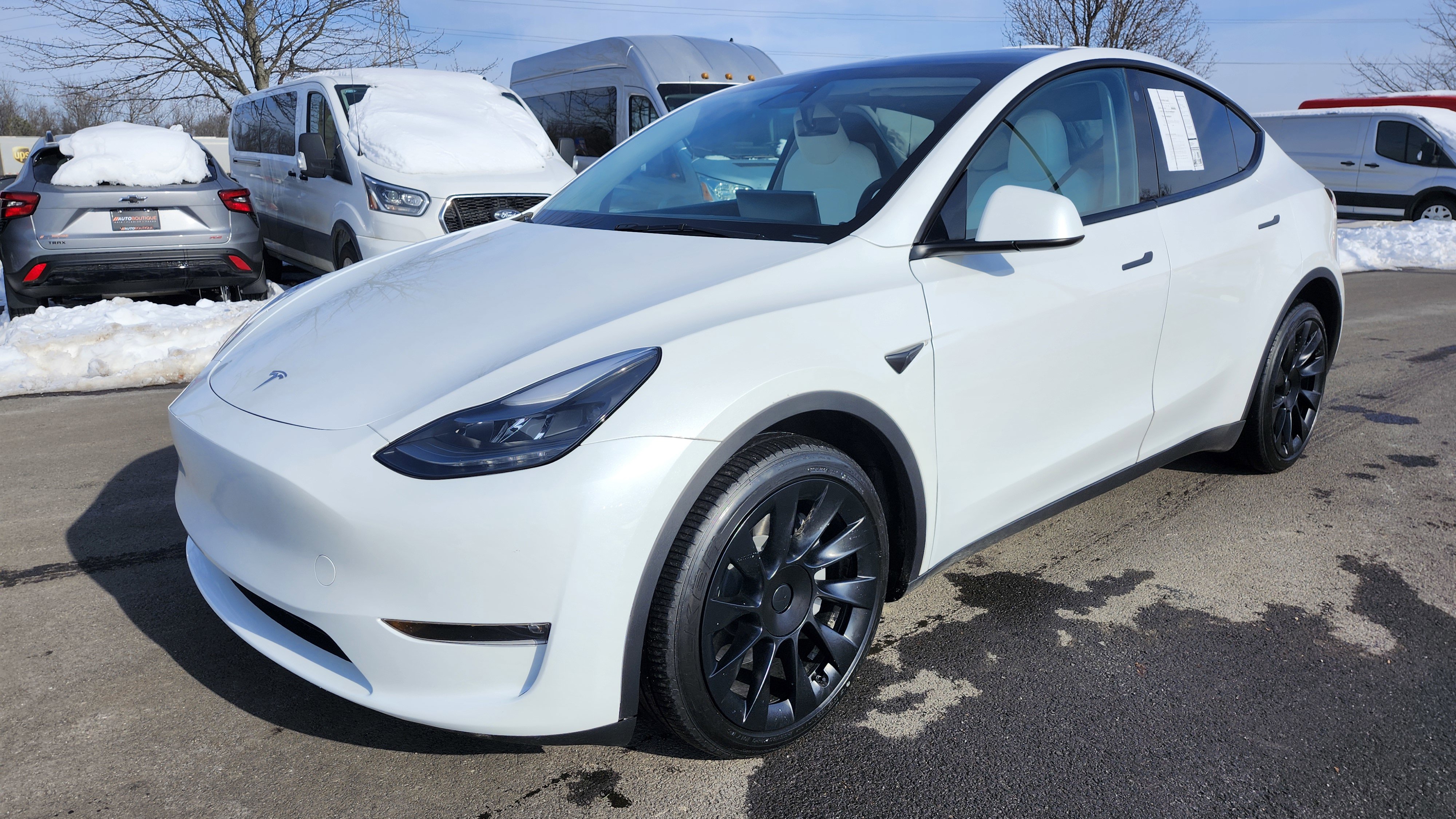 Used 2023 Tesla Model Y Long Range image 12
