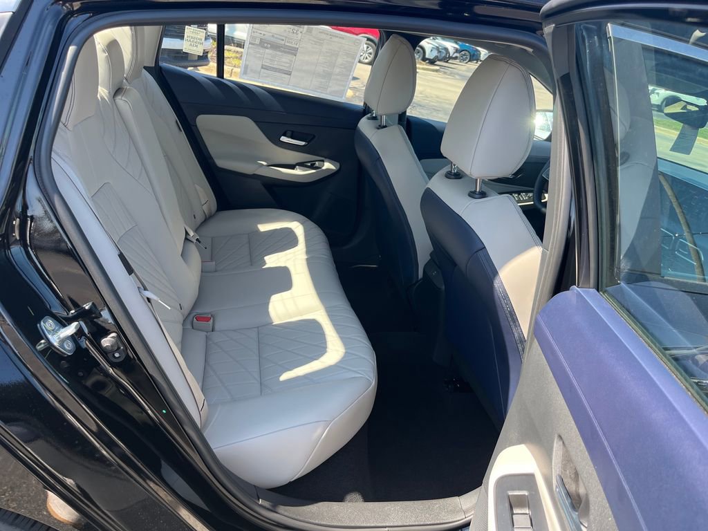 New 2026 Nissan Sentra SL w/ Floor Mat Package FWD image 17