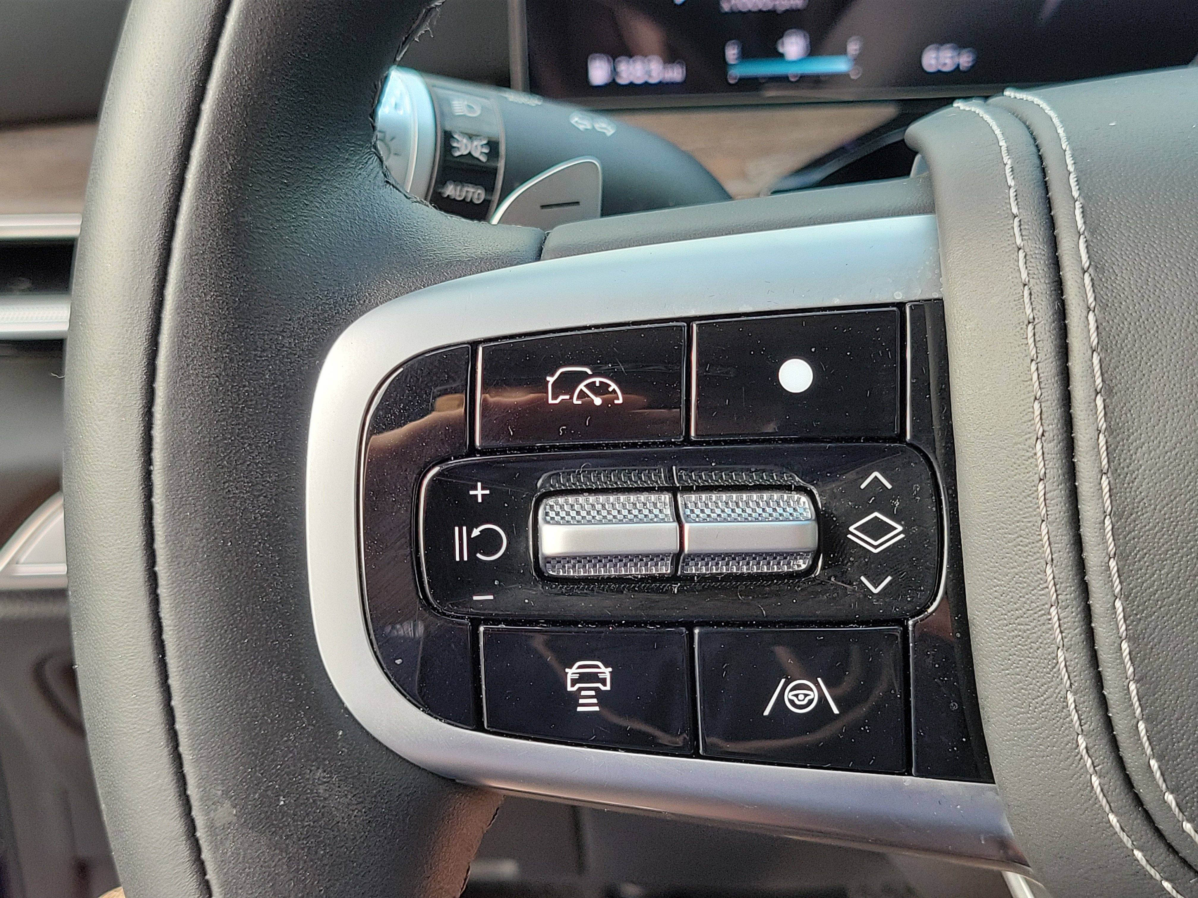 Certified 2026 Genesis GV80 3.5T Prestige AWD/4WD image 13