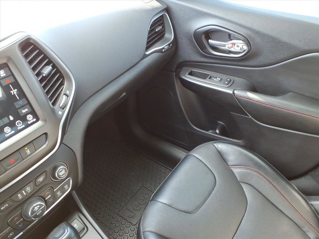 Used 2022 Jeep Cherokee Trailhawk w/ Premium Leather Package image 29