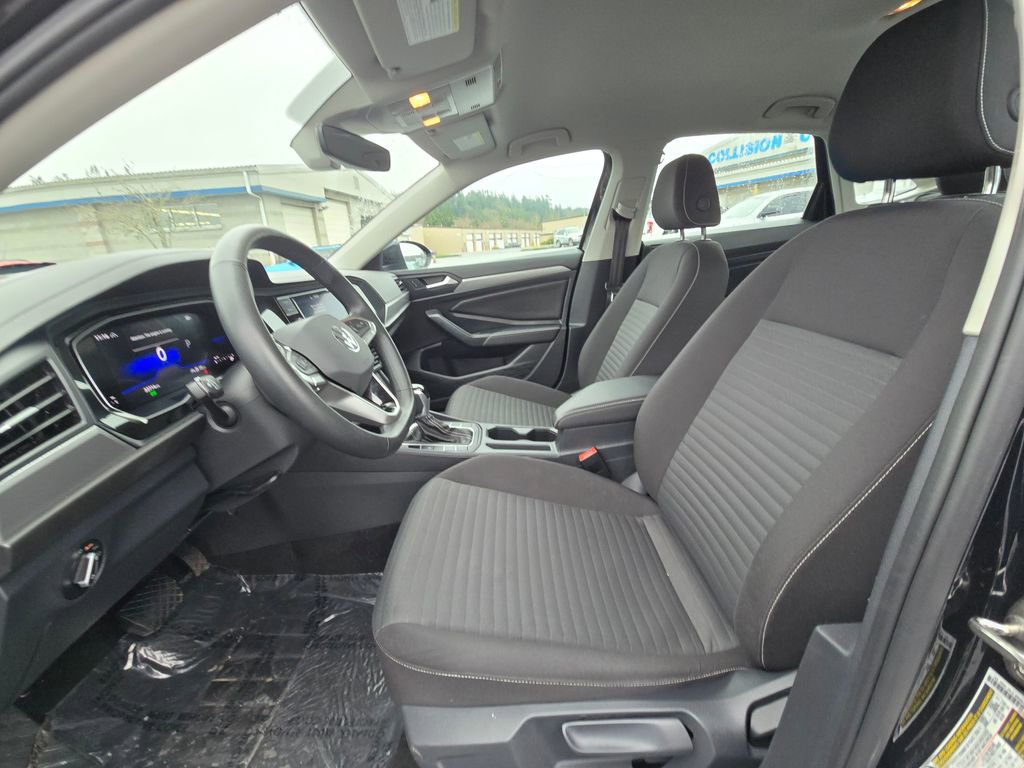 Used 2024 Volkswagen Jetta S image 16