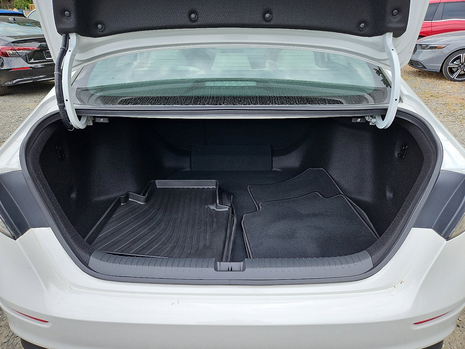 Used 2024 Honda Accord EX image 31