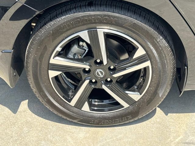 Used 2025 Nissan Sentra SV w/ Trunk Package FWD image 25