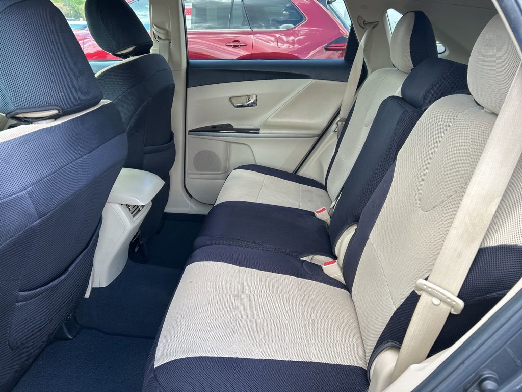 Used 2010 Toyota Venza image 12