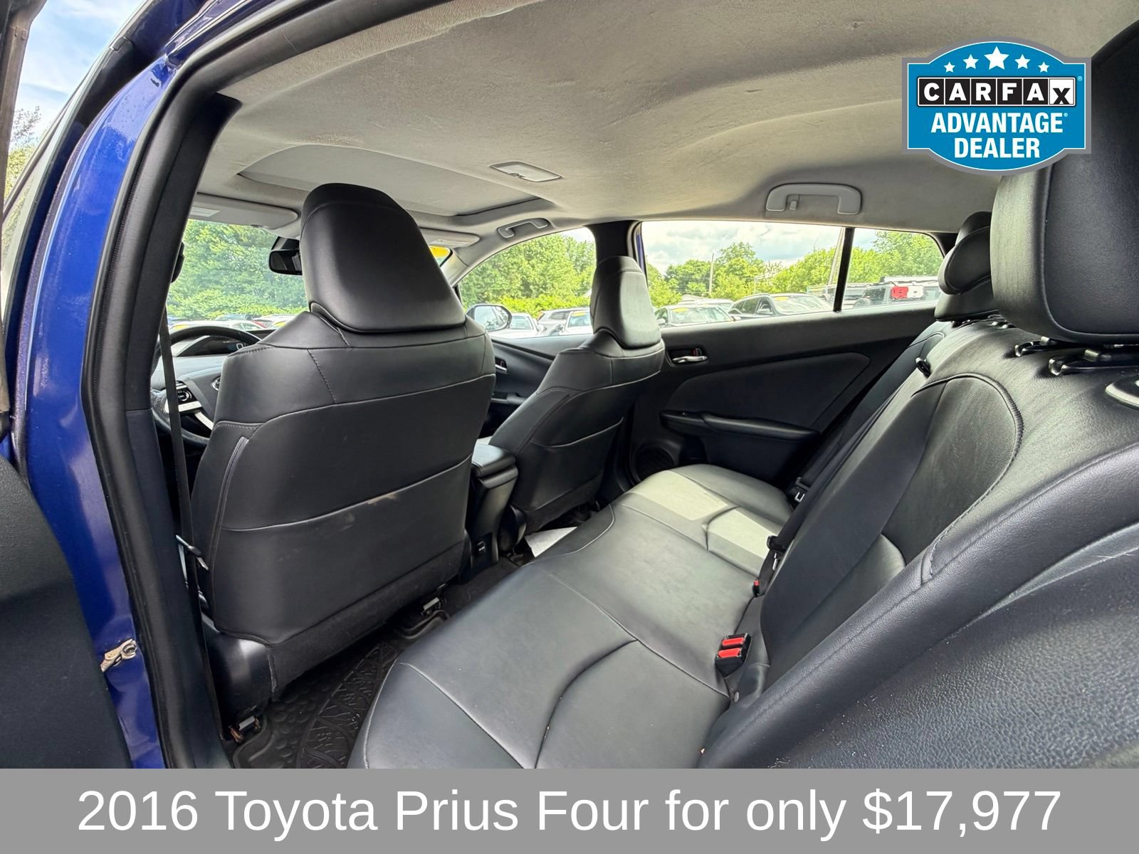 Used 2016 Toyota Prius Four w/ Advanced Technology Package FWD image 11