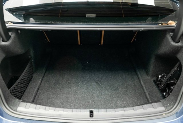 Used 2023 BMW 330i xDrive Sedan w/ Premium Package image 32